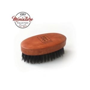 1541 London Travel Beard Brush