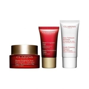 Clarins Super Restorative Ihonhoitopakkaus