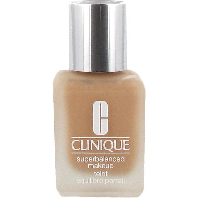 Clinique Superbalanced Makeup N°06 Linen