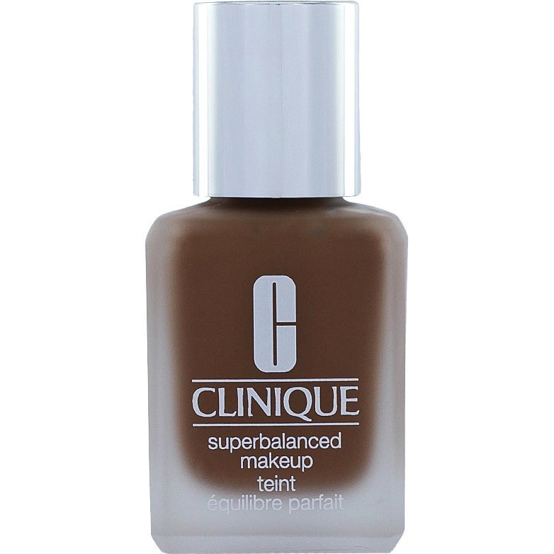 Clinique Superbalanced Makeup N°18 Clove 30ml