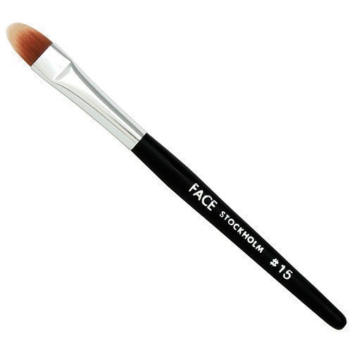 FACE Stockholm Camouflage Oval Tip Brush