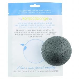 Konjac Sponge Facial Puff With Bamboo Charcoal Ihonpuhdistussieni