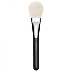 Mac 135s Large Flat Powder Brush