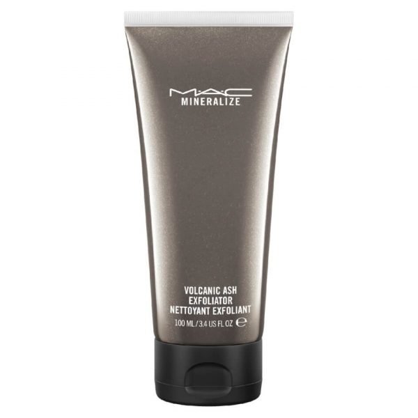 Mac Mineralize Volcanic Ash Exfoliator