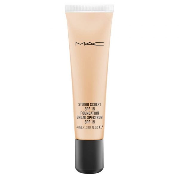 Mac Studio Sculpt Foundation Various Shades Nc25