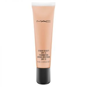 Mac Studio Sculpt Foundation Various Shades Nw35