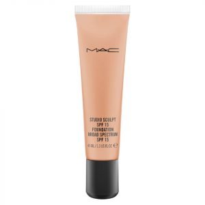 Mac Studio Sculpt Foundation Various Shades Nw40