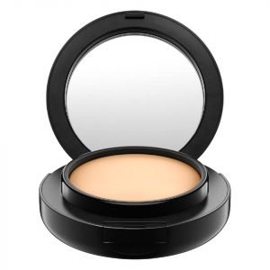 Mac Studio Tech Foundation Various Shades Nc25