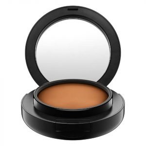 Mac Studio Tech Foundation Various Shades Nc50