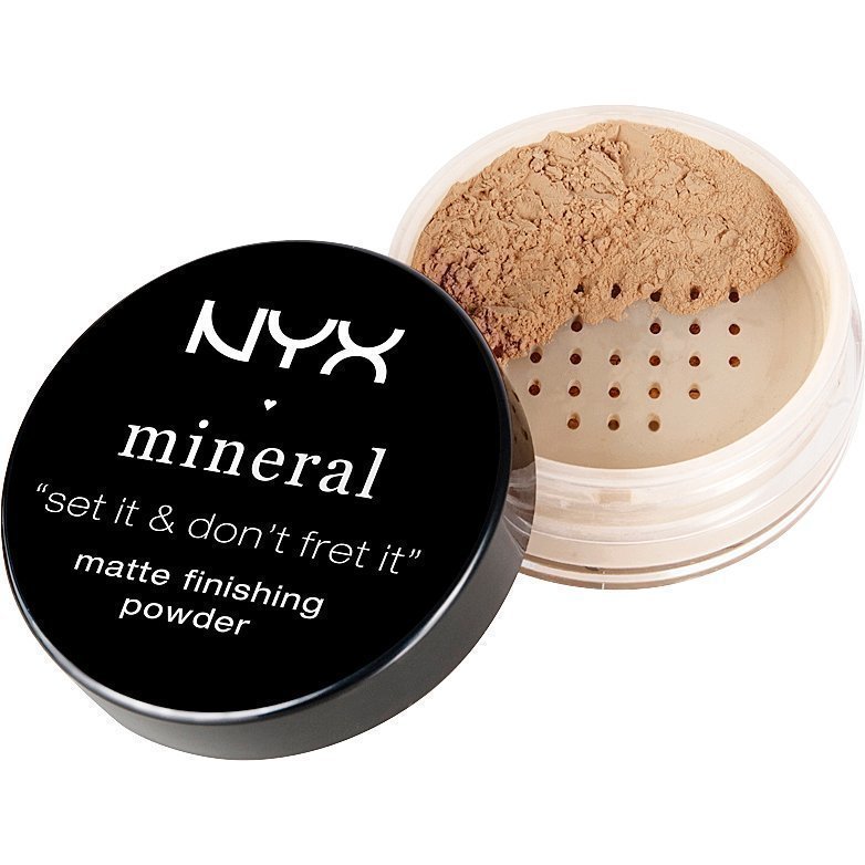 NYX Mineral Matte Finishing Powder MFP02 Medium/Dark 8g