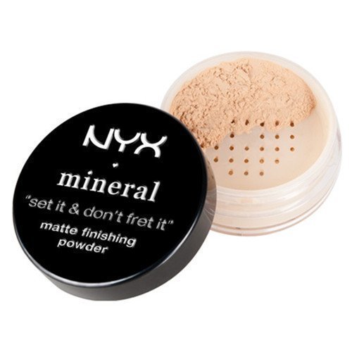 NYX PROFESSIONAL MAKEUP Mineral Matte Finishing Powder Light/Medium