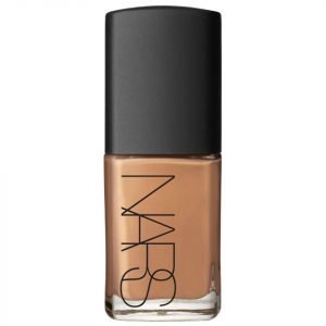 Nars Cosmetics Immaculate Complexion Sheer Glow Foundation Macao