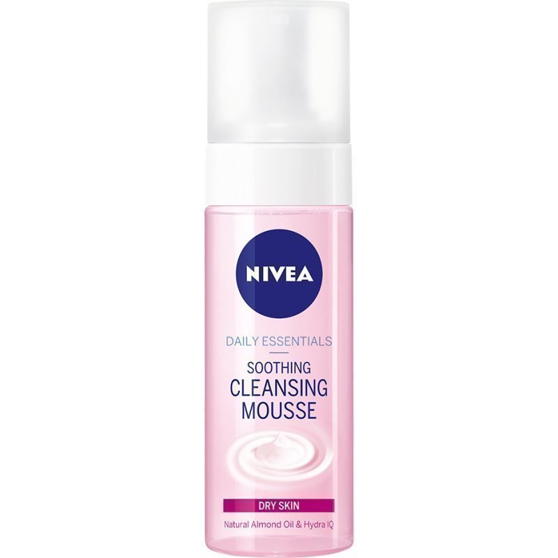 Nivea Daily Essentials Dry Skin Soothing Cleansing Mousse 200ml
