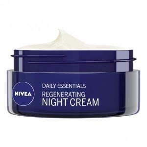 Nivea Essentials Regenerating Night Care Yövoide 50 Ml