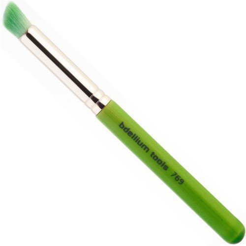 bdellium Tools Green Bambu 769B Angled Contour Brush
